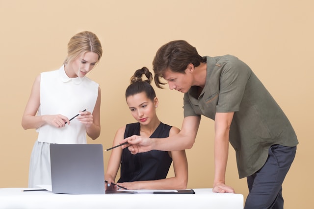 How to Start an OnlyFans Agency from Scratch