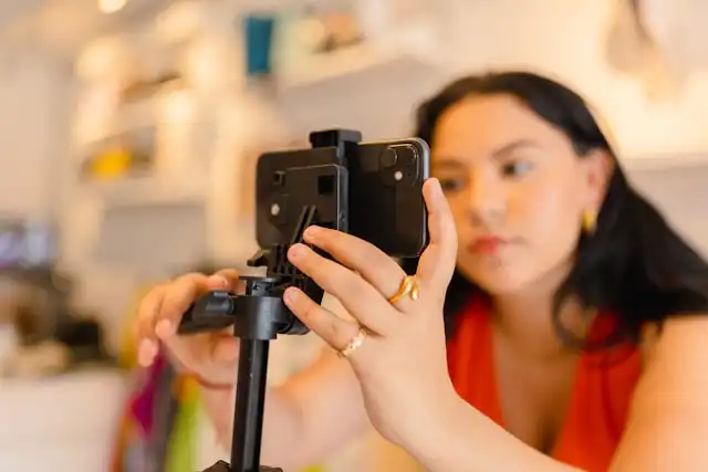 A Comprehensive Guide to Webcam Modeling