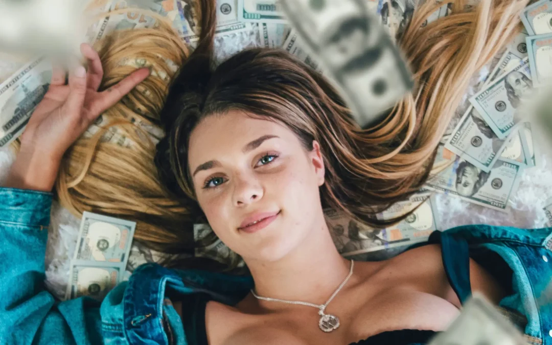 How Much Does a Webcam Model Make? 5 Tips to Boost Your Income